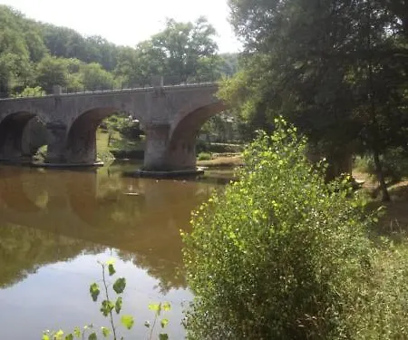 Mini-hôtel Auberg'in ! La Salvetat-Peyrales